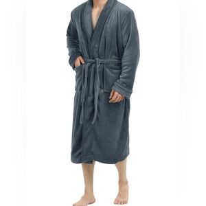 Luxury Plush Fleece Bathrobe /large
